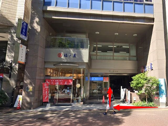 ホットヨガスタジオLAVA博多店の行き方