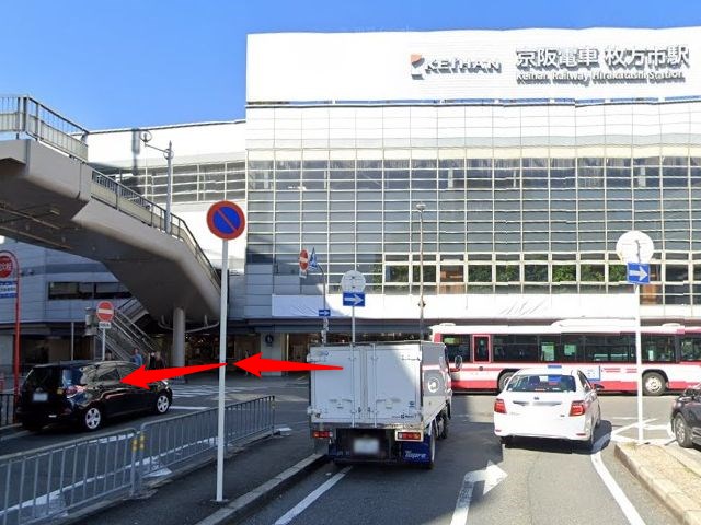 ホットヨガスタジオLAVA枚方市駅前店の行き方