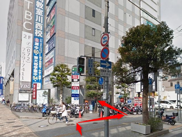 ホットヨガスタジオLAVA川西能勢口駅前店の行き方