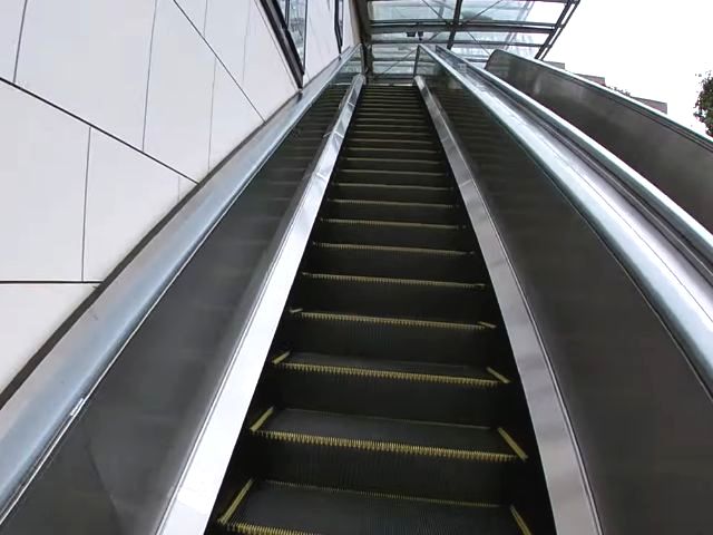 柏の葉キャンパス駅からLAVAららぽーと柏の葉店への行き方