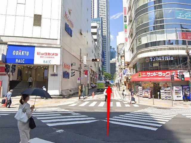 ホットヨガスタジオLAVA新宿西口駅前店の行き方
